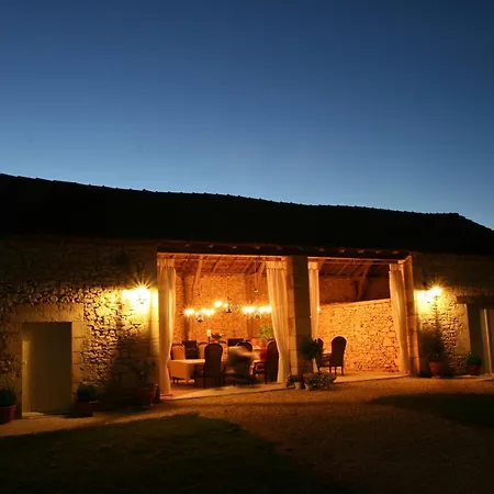 Domaine De L'isle Basse Nocleg ze śniadaniem