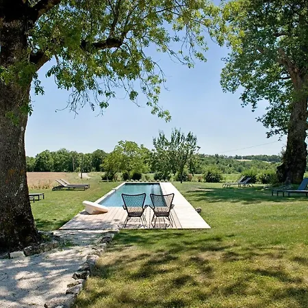 Domaine De L'isle Basse 4*