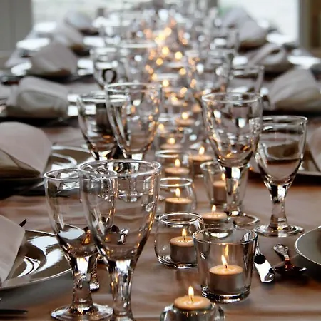 Alojamento de Acomodação e Pequeno-almoço Domaine De L'isle Basse 3*