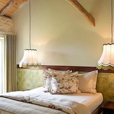 Domaine De L'isle Basse Fontanes (Lot)