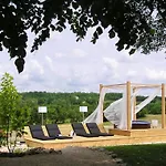 Bed & Breakfast Domaine De L'isle Basse 4*