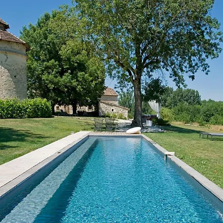 Domaine De L'isle Basse Bed and breakfast