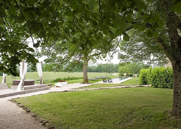 Domaine De L'isle Basse 4*