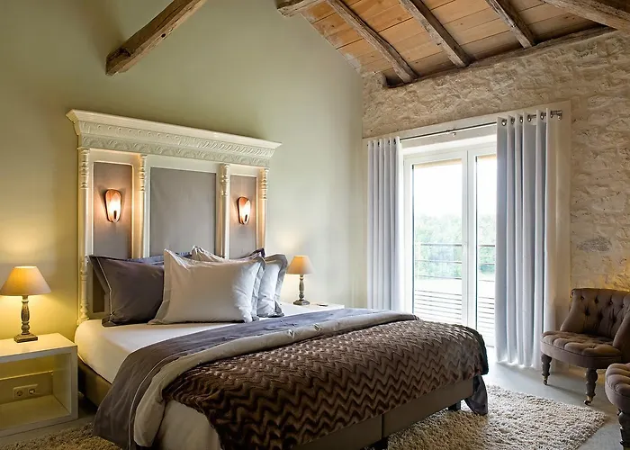 فندق مبيت وإفطار Domaine De L'isle Basse Fontanes (Lot)